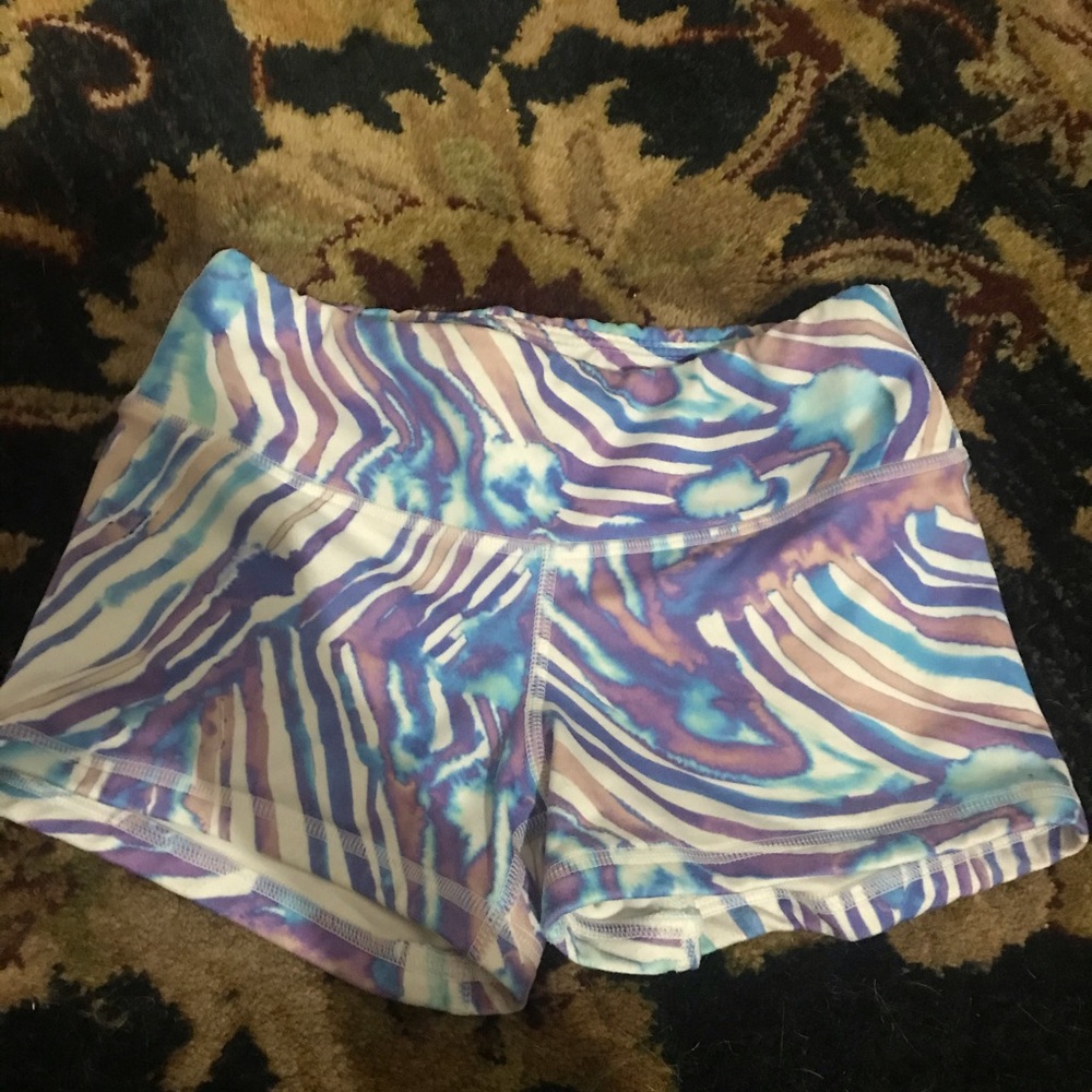 FLEO shorts